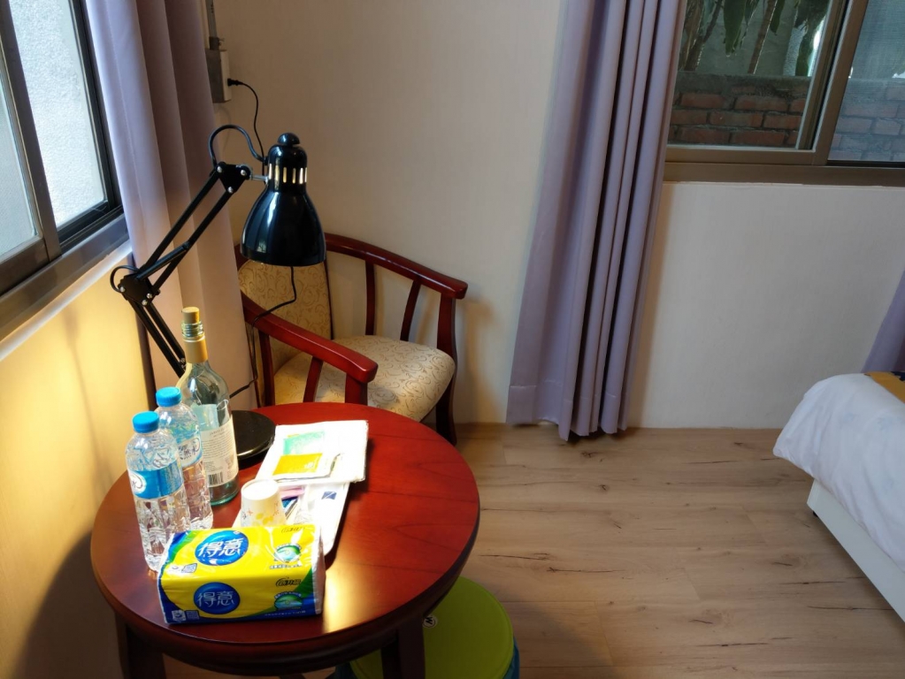 Room1314 高雄左營區